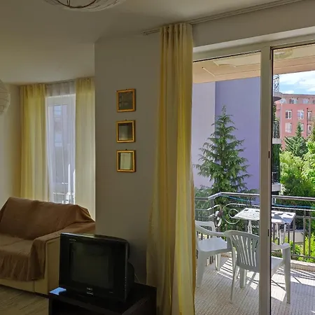 Apartament двустаен апартамент в - Rainboow