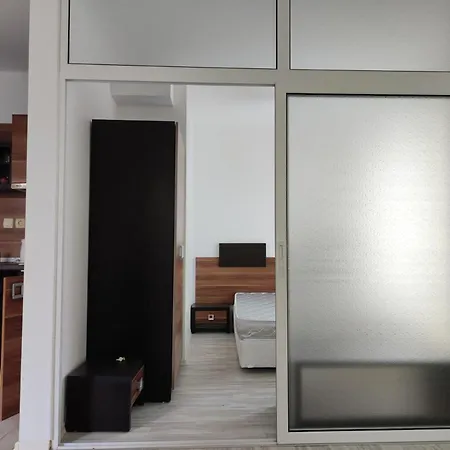 Apartmán двустаен апартамент в - Rainboow